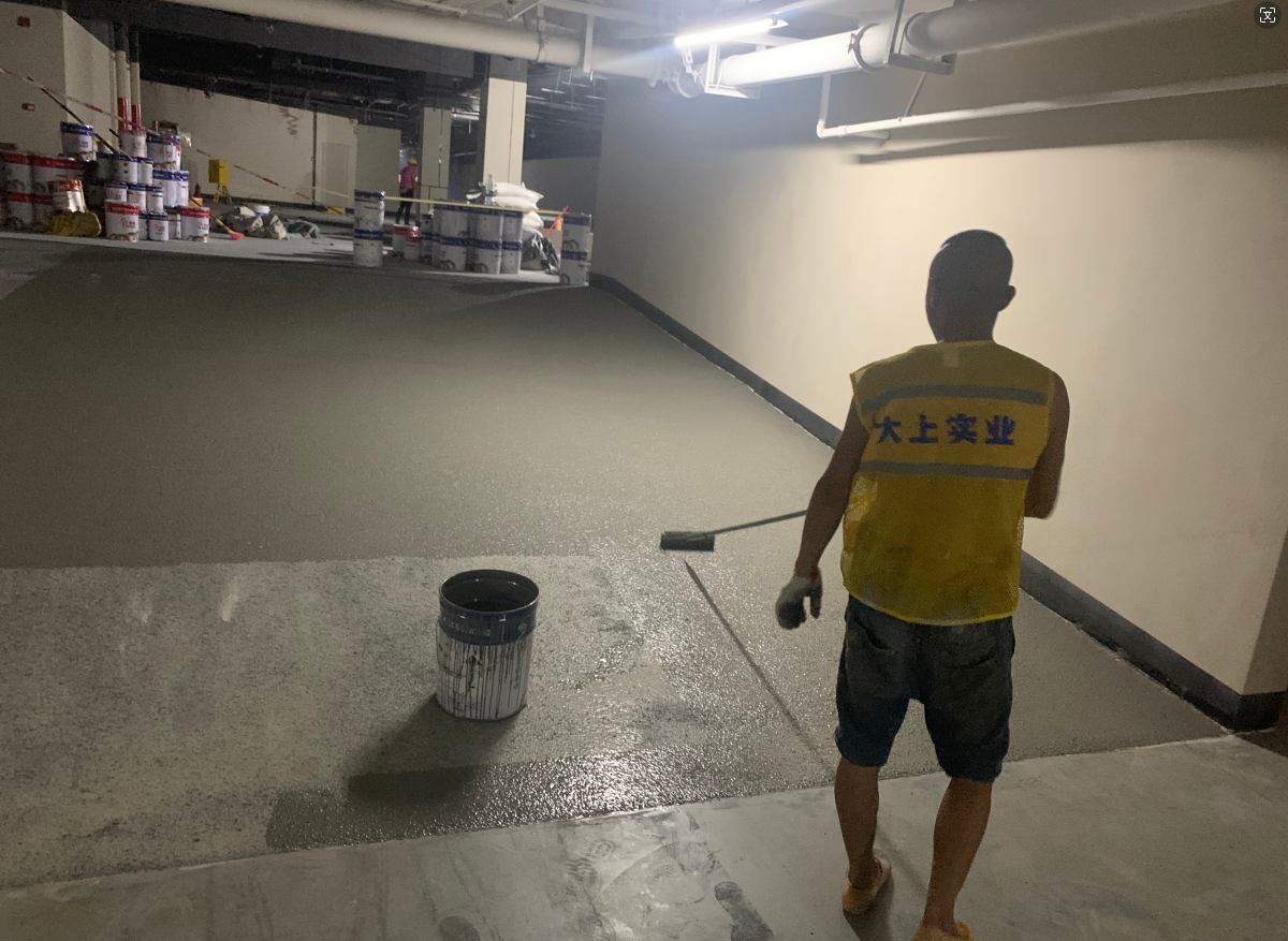 頤彎府地坪、劃線、交通設(shè)施安裝工程